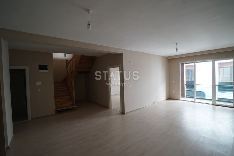 Дуплекс 4+1 с большой площадью в районе термальных источников в Ялова, 240 фото 9