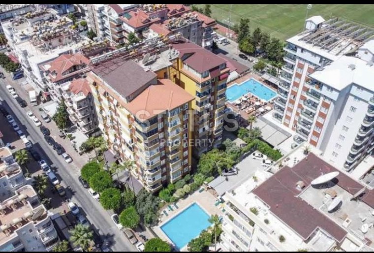 Квартира 2+1 в центральной части города Алании вблизи пляжа на Клеопатрееа,  130м2 фото 1