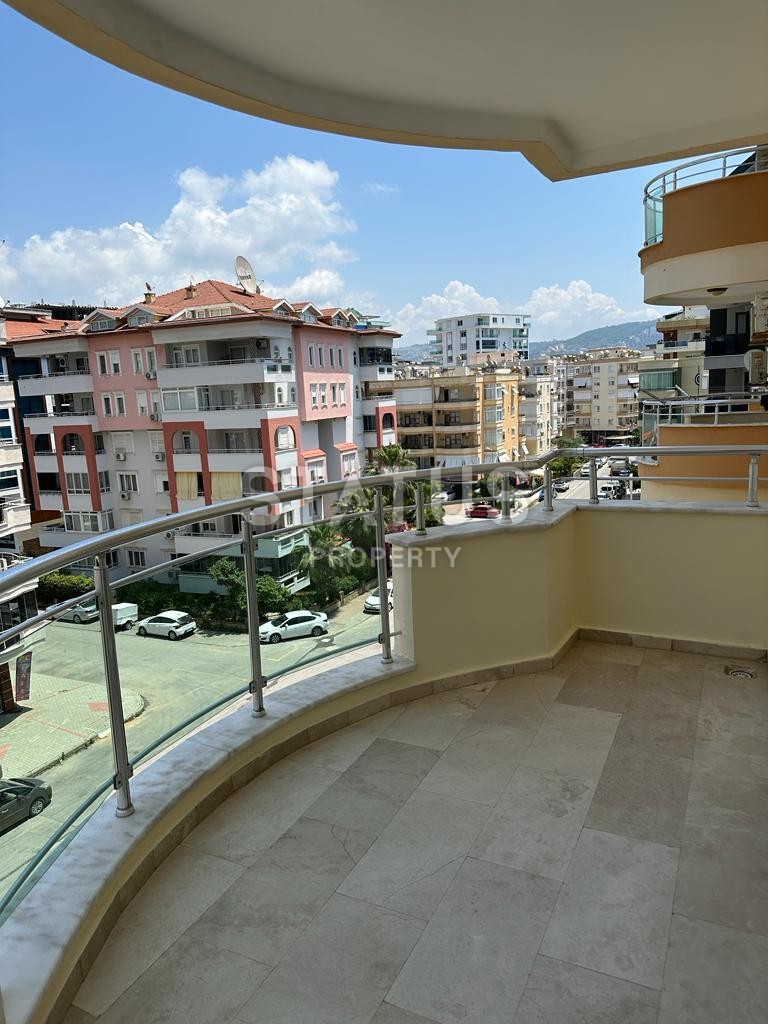 Stylish renovated three-room apartment in the center of Mahmutlar, 120m2 фото 19