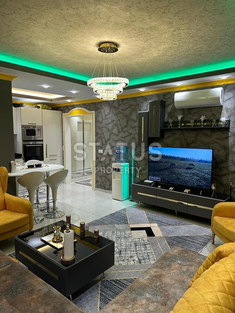 Просторные апартаменты 2+1 с дизайнерским ремонтом и мебелью в районе Махмутлар, 120м2 фото 9