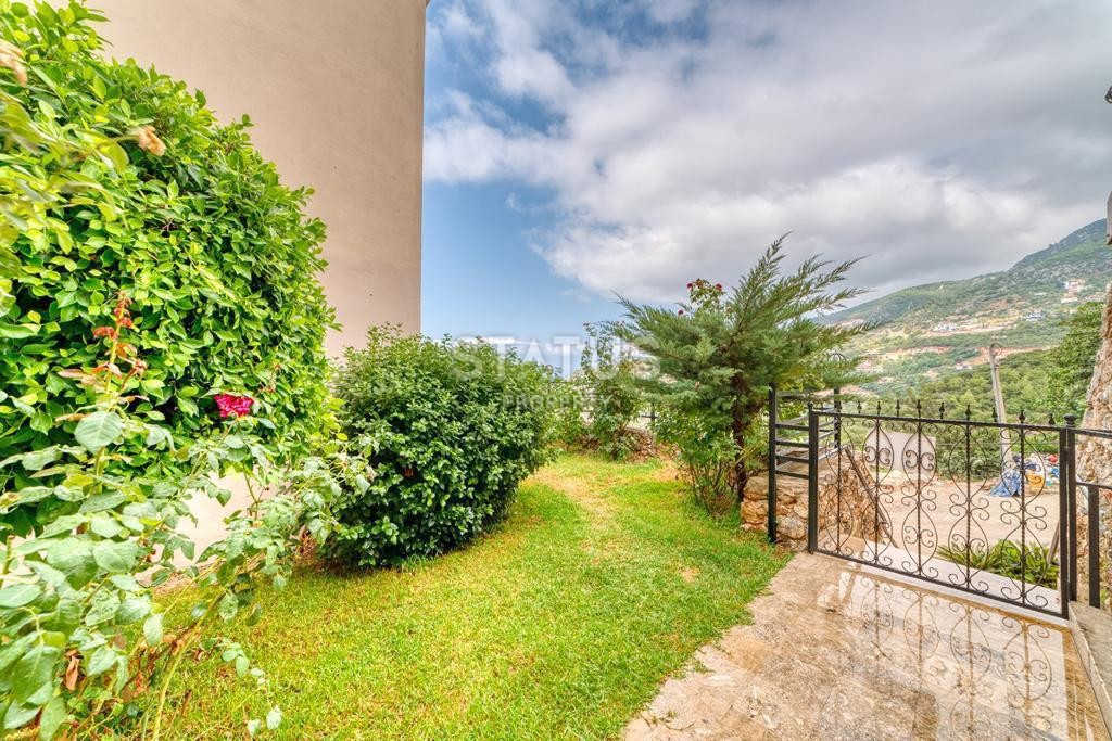 Luxurious three-room apartment with panoramic views in the Bektash area, 110 m2 фото 31