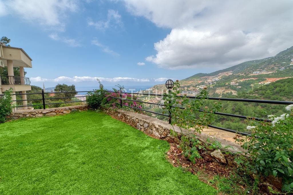 Luxurious three-room apartment with panoramic views in the Bektash area, 110 m2 фото 37