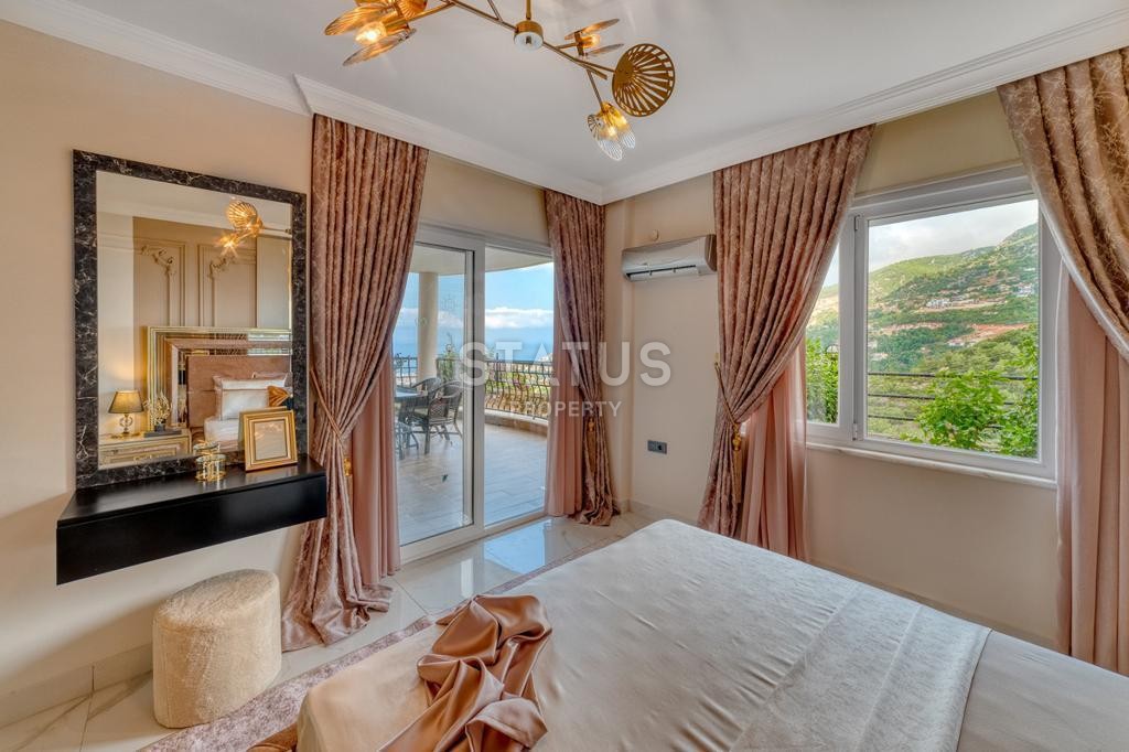 Luxurious three-room apartment with panoramic views in the Bektash area, 110 m2 фото 38