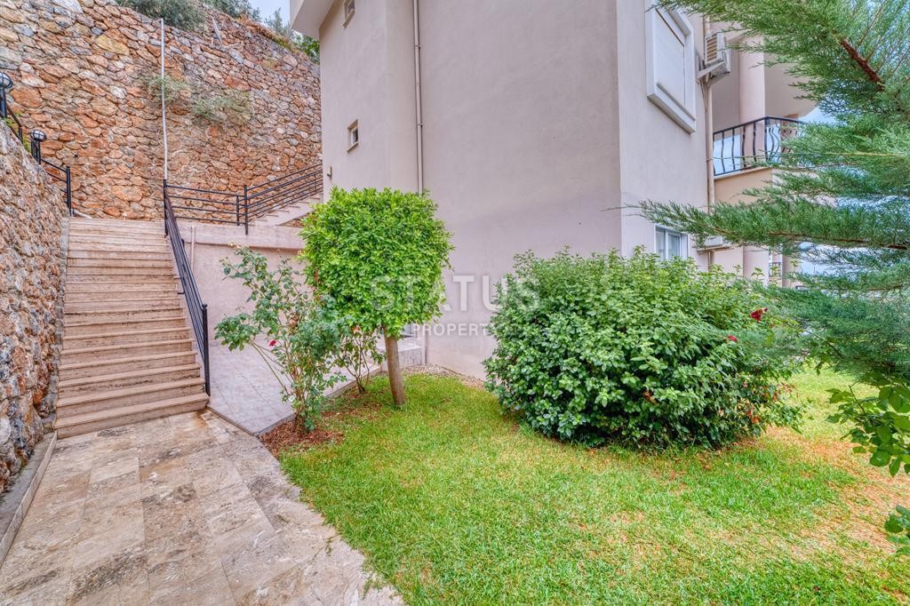 Luxurious three-room apartment with panoramic views in the Bektash area, 110 m2 фото 47