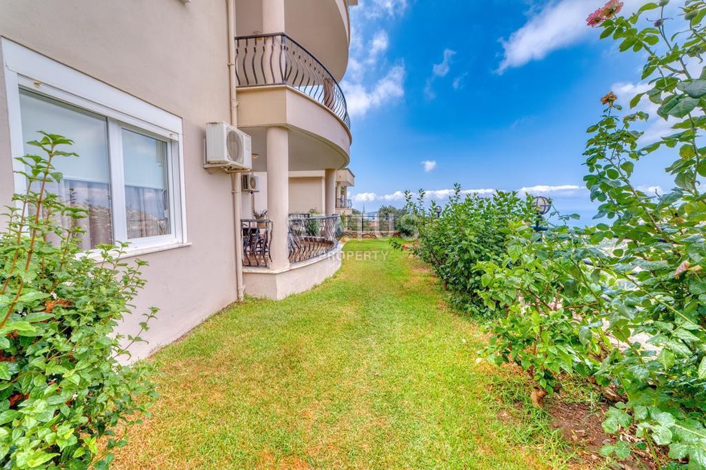 Luxurious three-room apartment with panoramic views in the Bektash area, 110 m2 фото 48