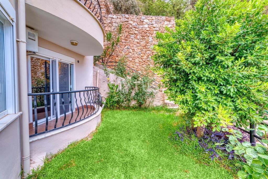 Luxurious three-room apartment with panoramic views in the Bektash area, 110 m2 фото 50