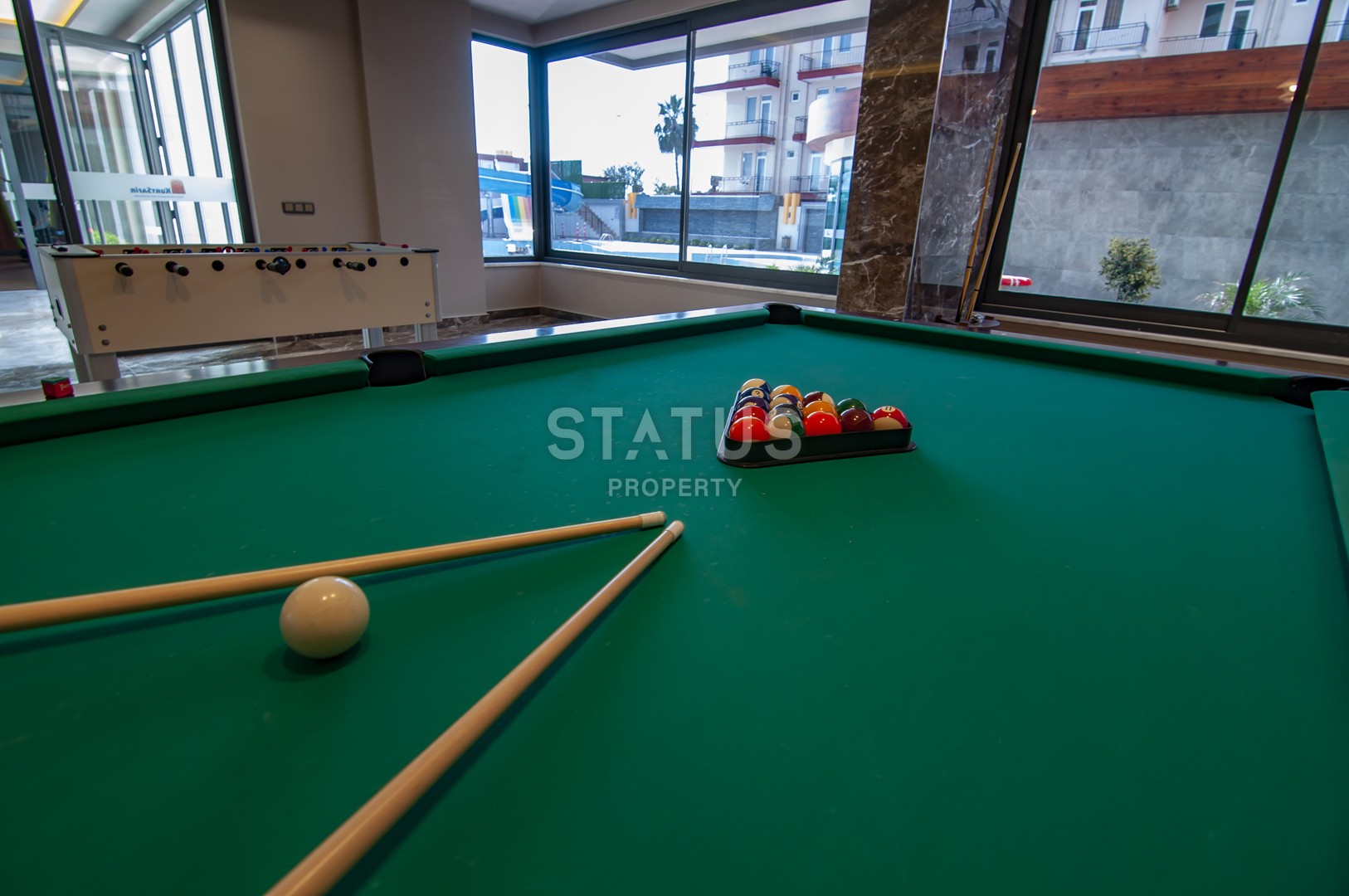 One-bedroom apartment on the first coastline in a complex with hotel infrastructure, 80m2 фото 5