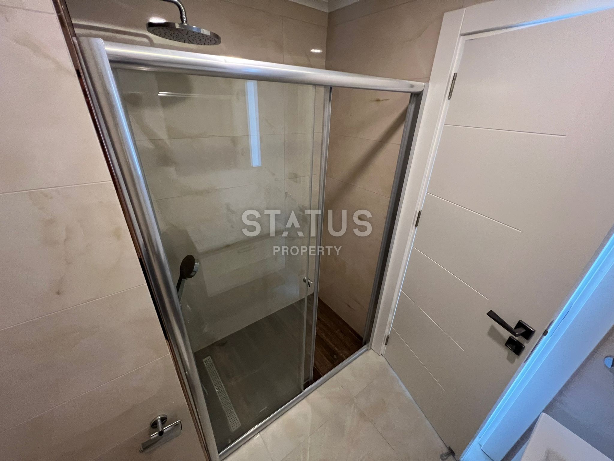 One-bedroom apartment on the first coastline in a complex with hotel infrastructure, 80m2 фото 24