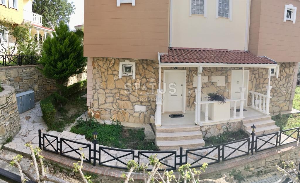 Magnificent furnished villa 3+1 in a complex of villas in the Incekum area, 160m2 фото 17