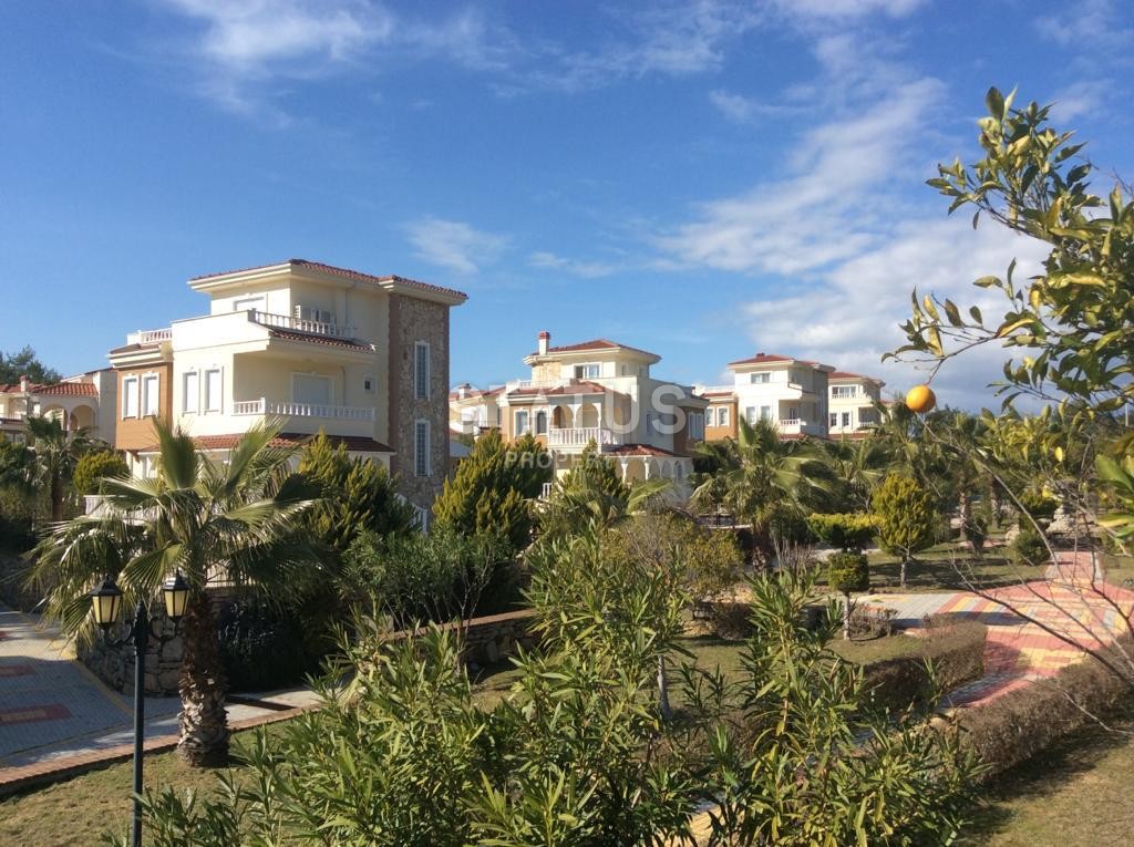 Magnificent furnished villa 3+1 in a complex of villas in the Incekum area, 160m2 фото 21