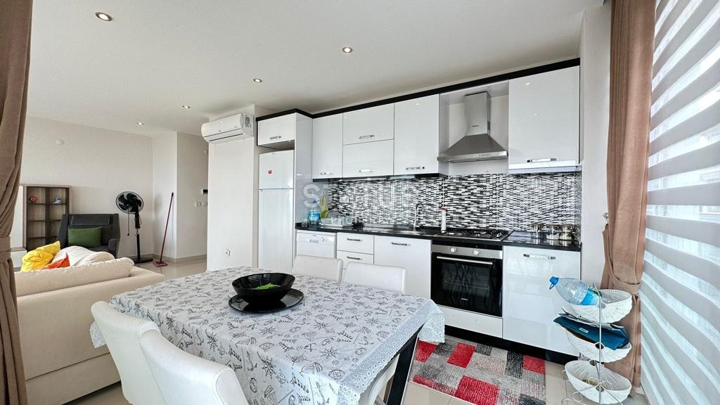 Прекрасные апартаменты 2+1 на первой линии от моря в районе Кестель, 110м2 фото 12