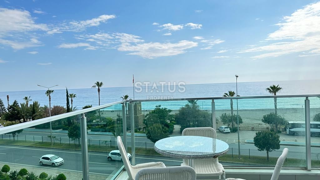 Прекрасные апартаменты 2+1 на первой линии от моря в районе Кестель, 110м2 фото 16