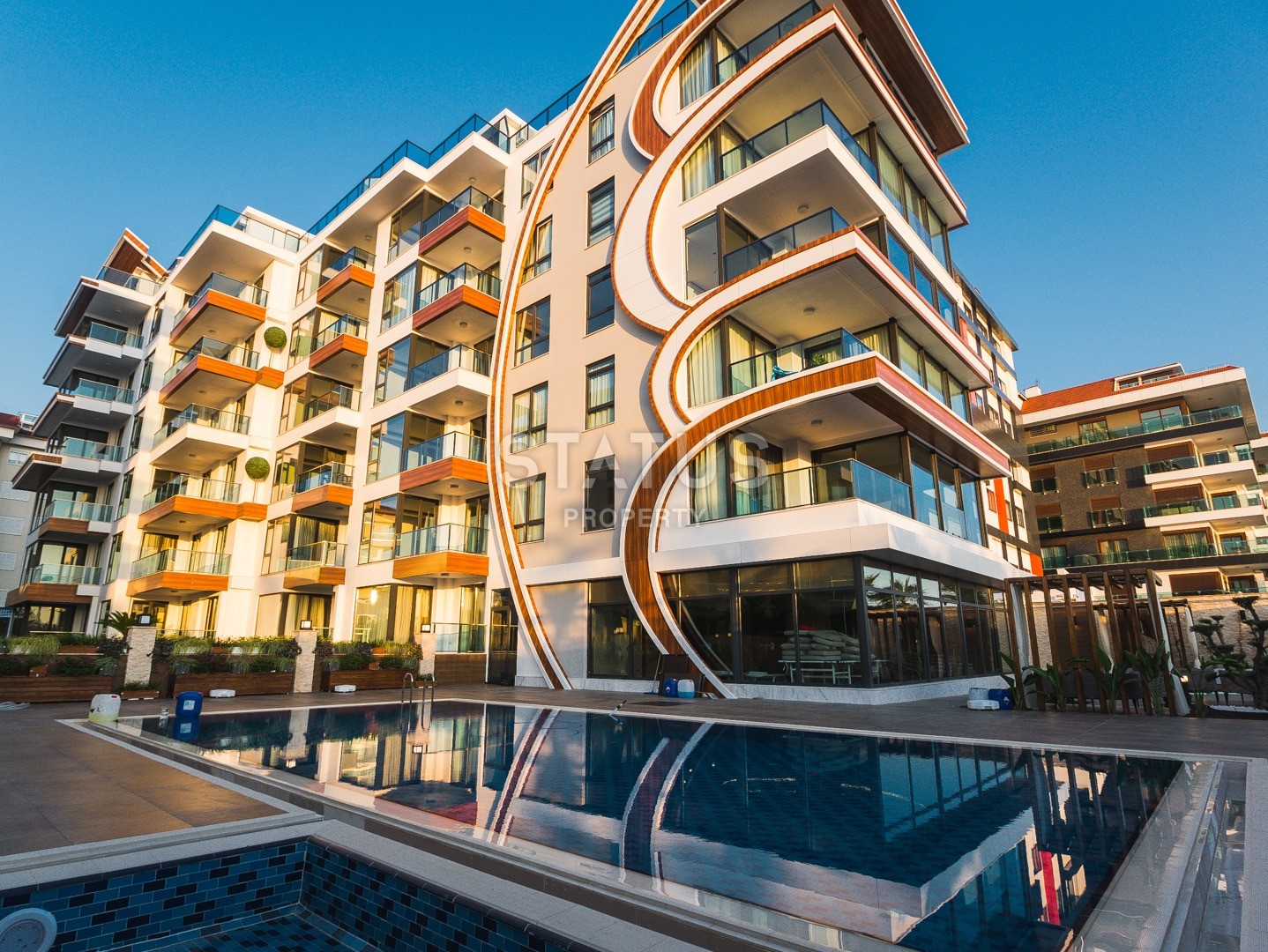 Апартаменты 4+1 в ультрасовременном архитектурном дизайне фото 25