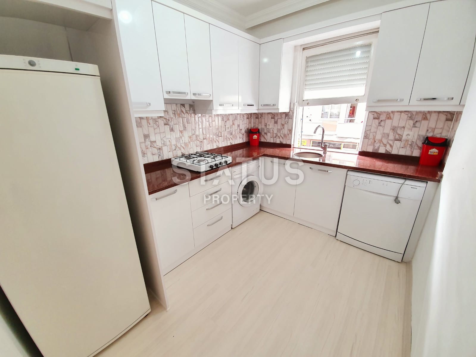 Трехкомнатная квартира с ремонтом и мебелью по отличной стоимости в Махмутларе, 100 м2 фото 3