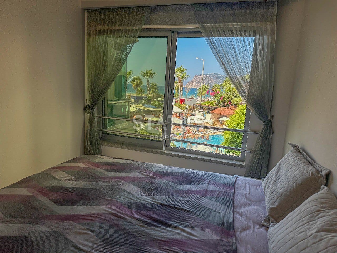 Двухкомнатная квартира в первой береговой линии в районе Оба.100м2БА фото 15