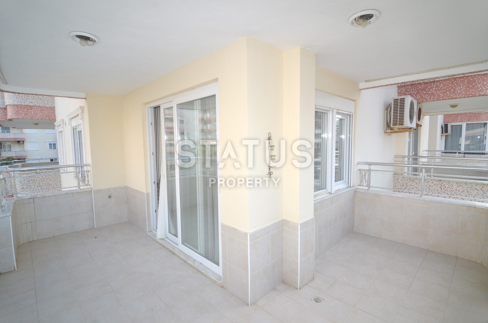 Огромная квартира в Махмутларе планировки 1+1 с мебелью 82 кв.м. фото 8