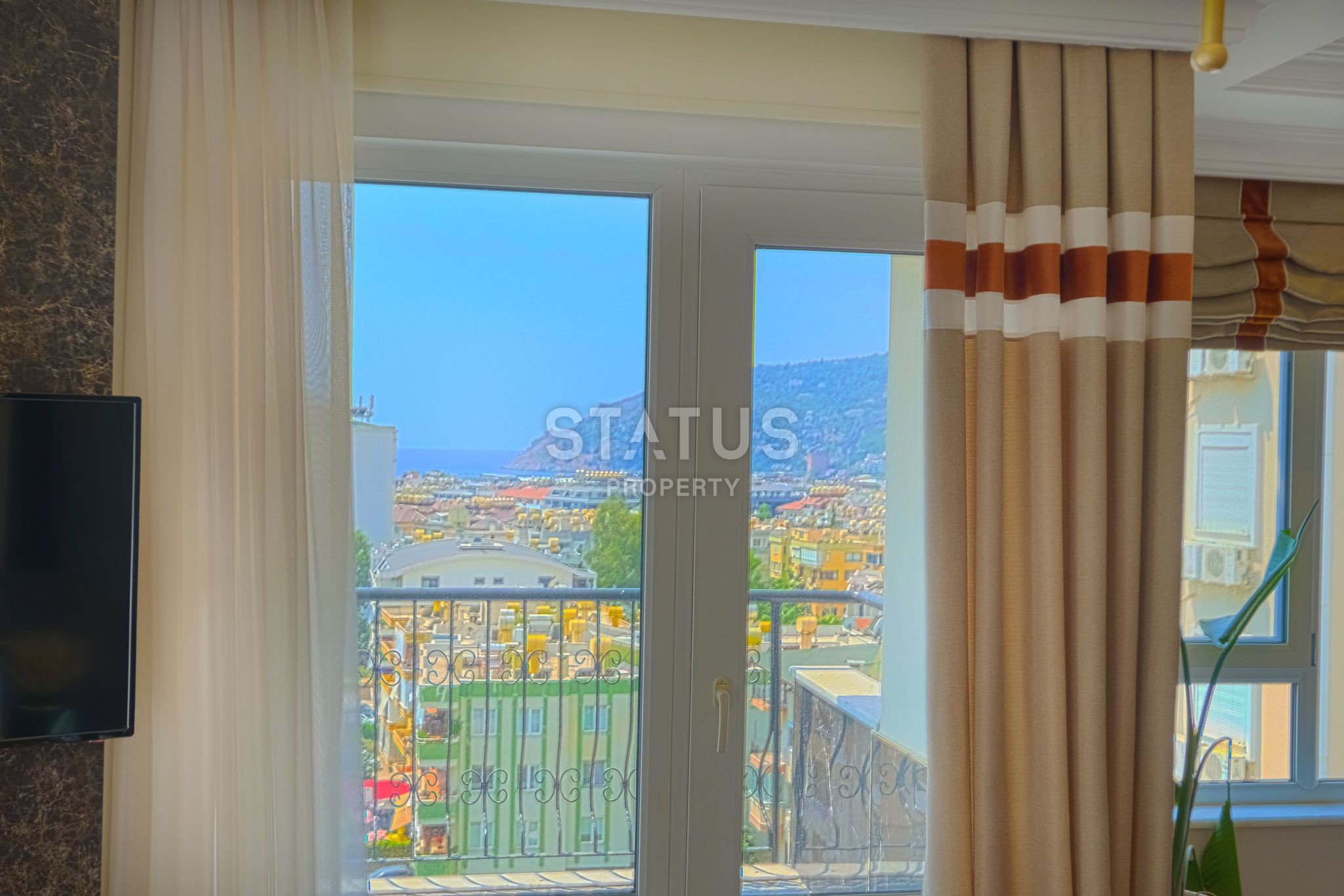 Apartment 2+1 with luxury furniture in the center of Alanya, 110m2 фото 8