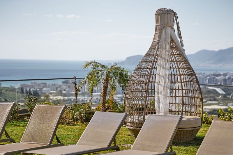 Modern luxury villa in Kargicak area, 400m2 фото 12