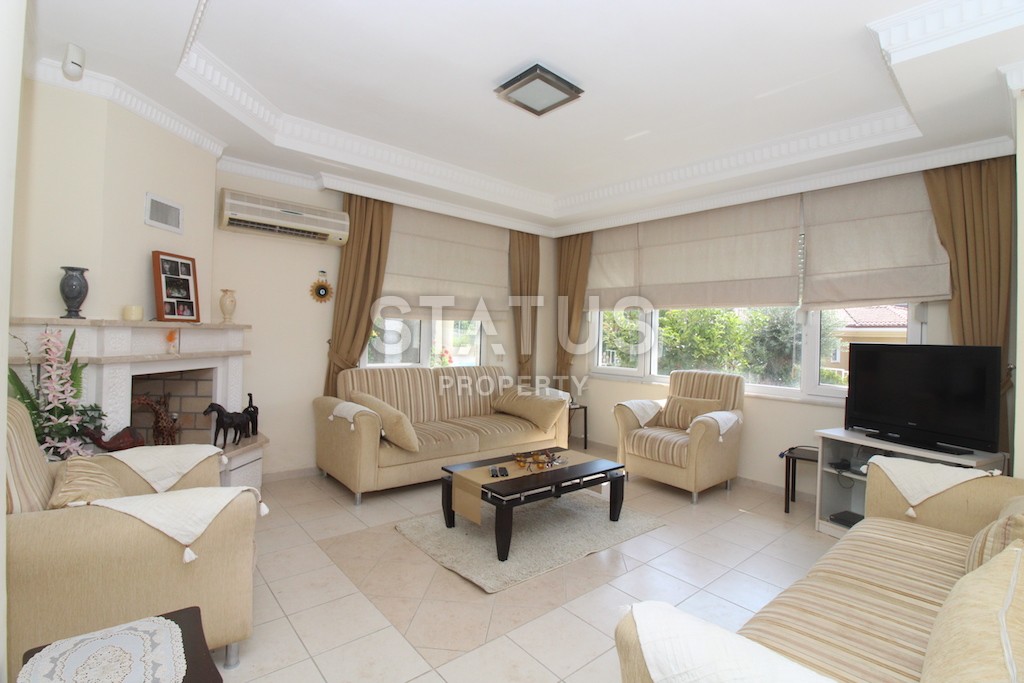 Large villa in Kargicak with furniture and appliances 260 sq.m. фото 7