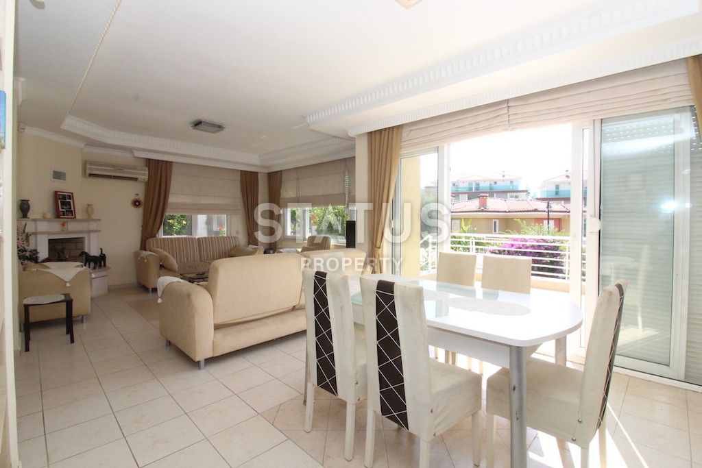 Large villa in Kargicak with furniture and appliances 260 sq.m. фото 15