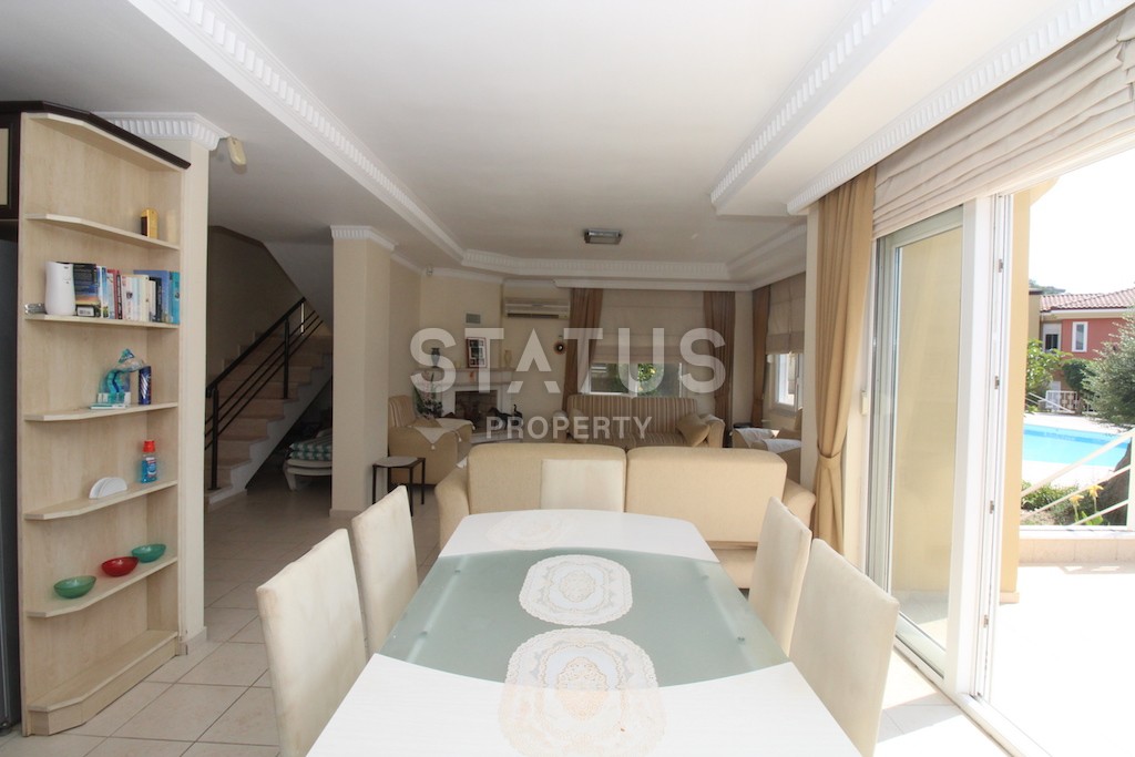 Large villa in Kargicak with furniture and appliances 260 sq.m. фото 20