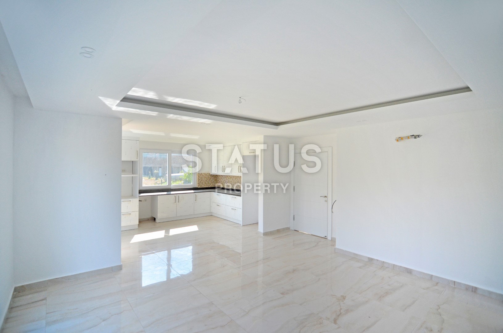 Villa in Kargicak, Alanya with a large terrace of 180 sq.m. фото 8