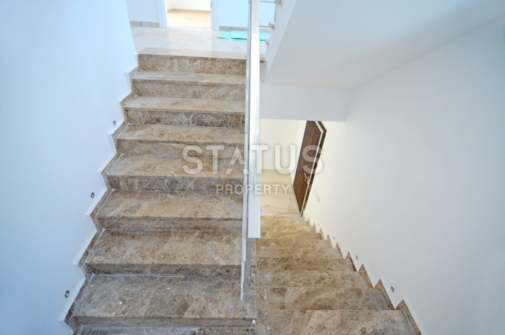 Villa in Kargicak, Alanya with a large terrace of 180 sq.m. фото 14