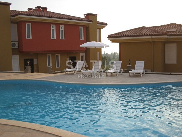 Villa 3+1 with sea and mountain views in Kargicak, 140 m2 фото 3