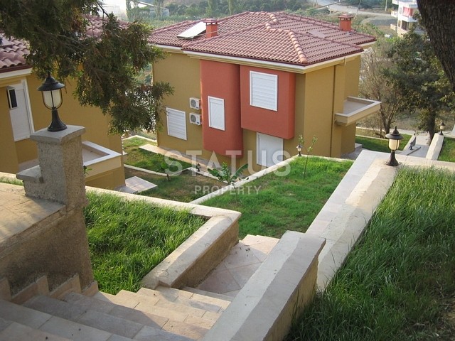 Villa 3+1 with sea and mountain views in Kargicak, 140 m2 фото 4
