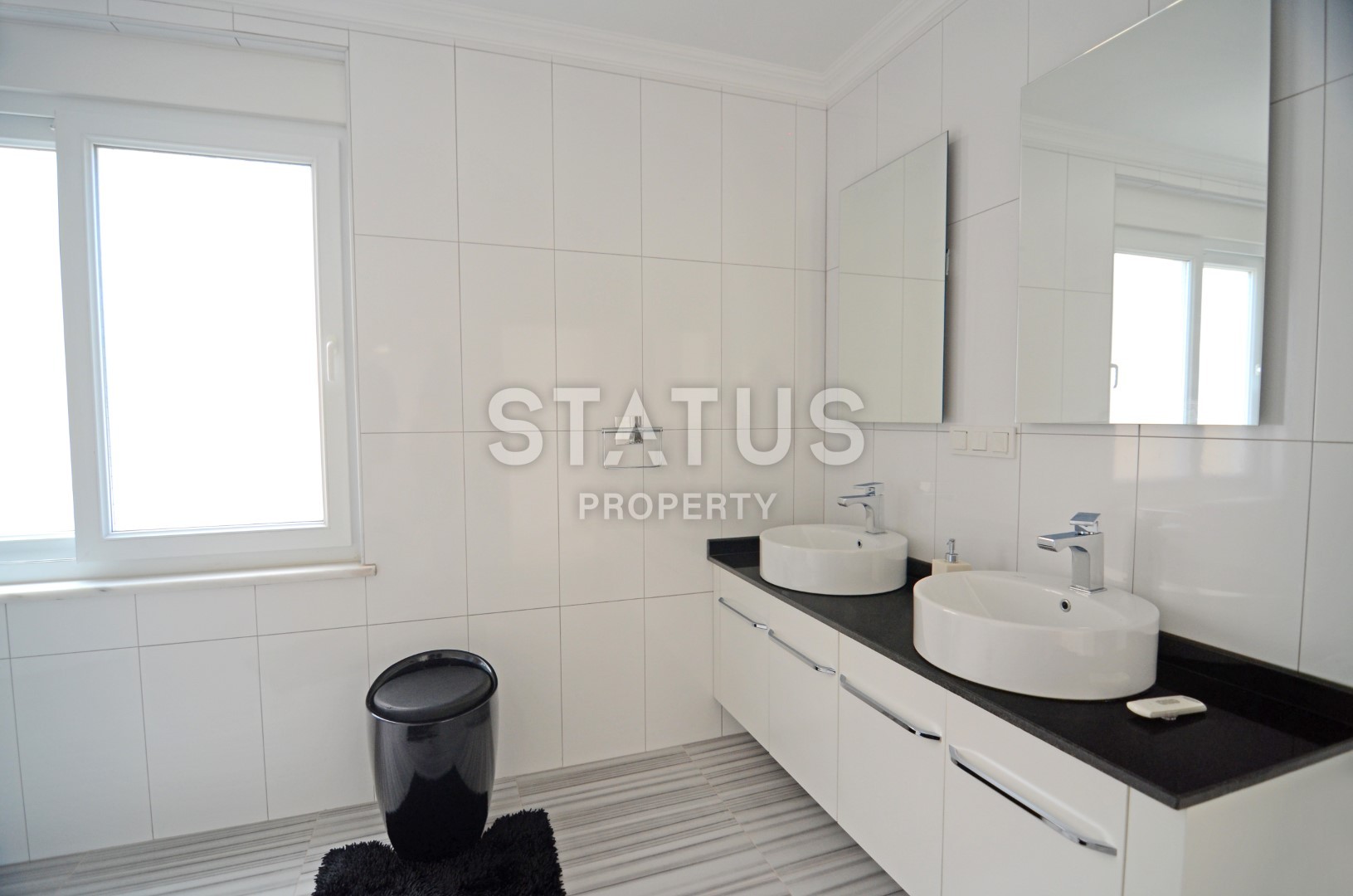 Luxury villa in Kargicak with furniture and stunning views of 400 sq.m. фото 8