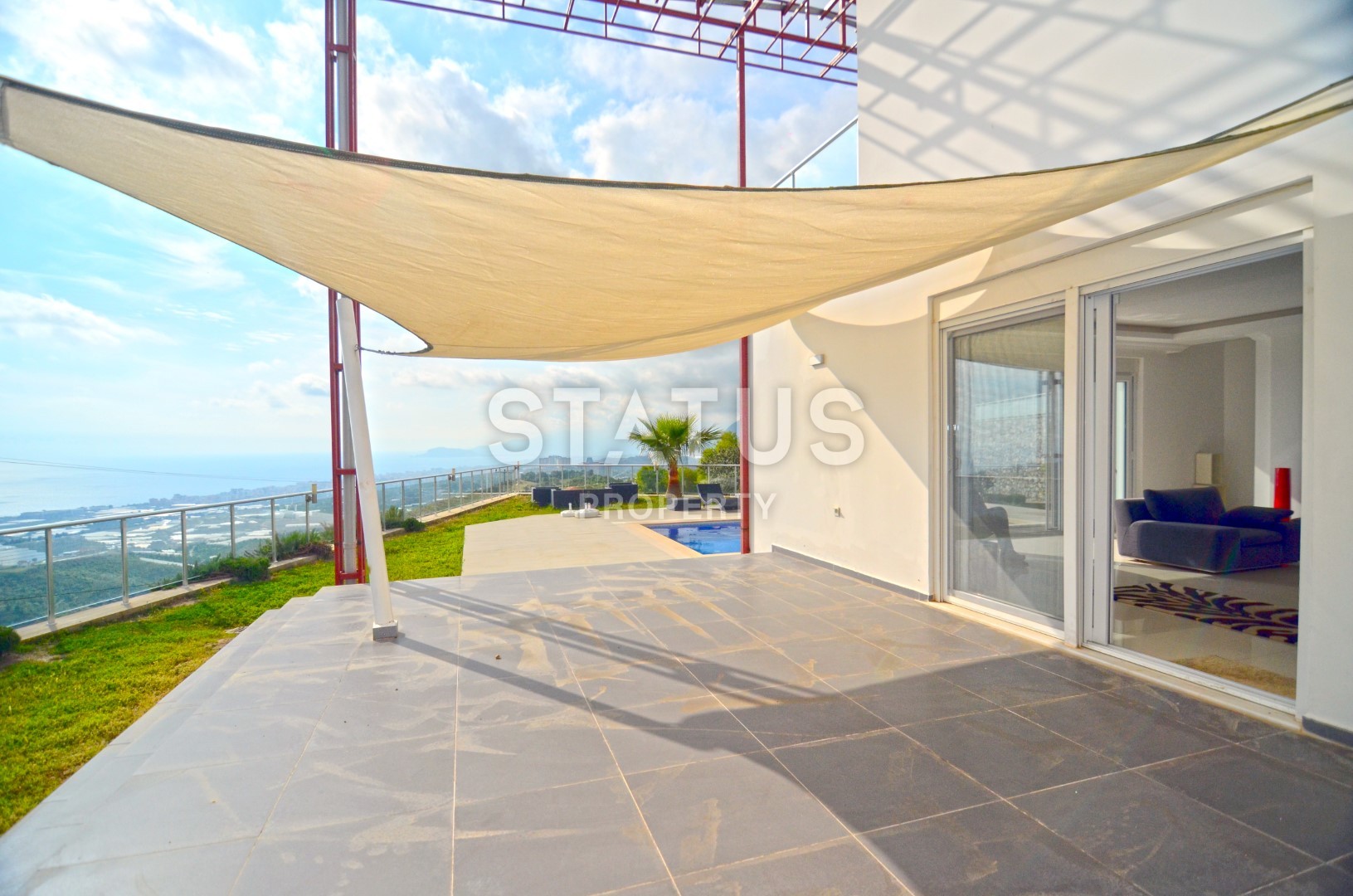 Luxury villa in Kargicak with furniture and stunning views of 400 sq.m. фото 23