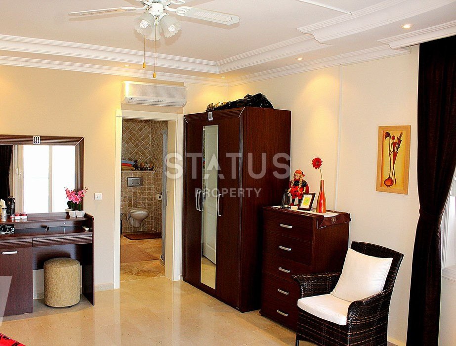 Solid villa in Kargicak with furniture and appliances 210 sq.m. фото 7