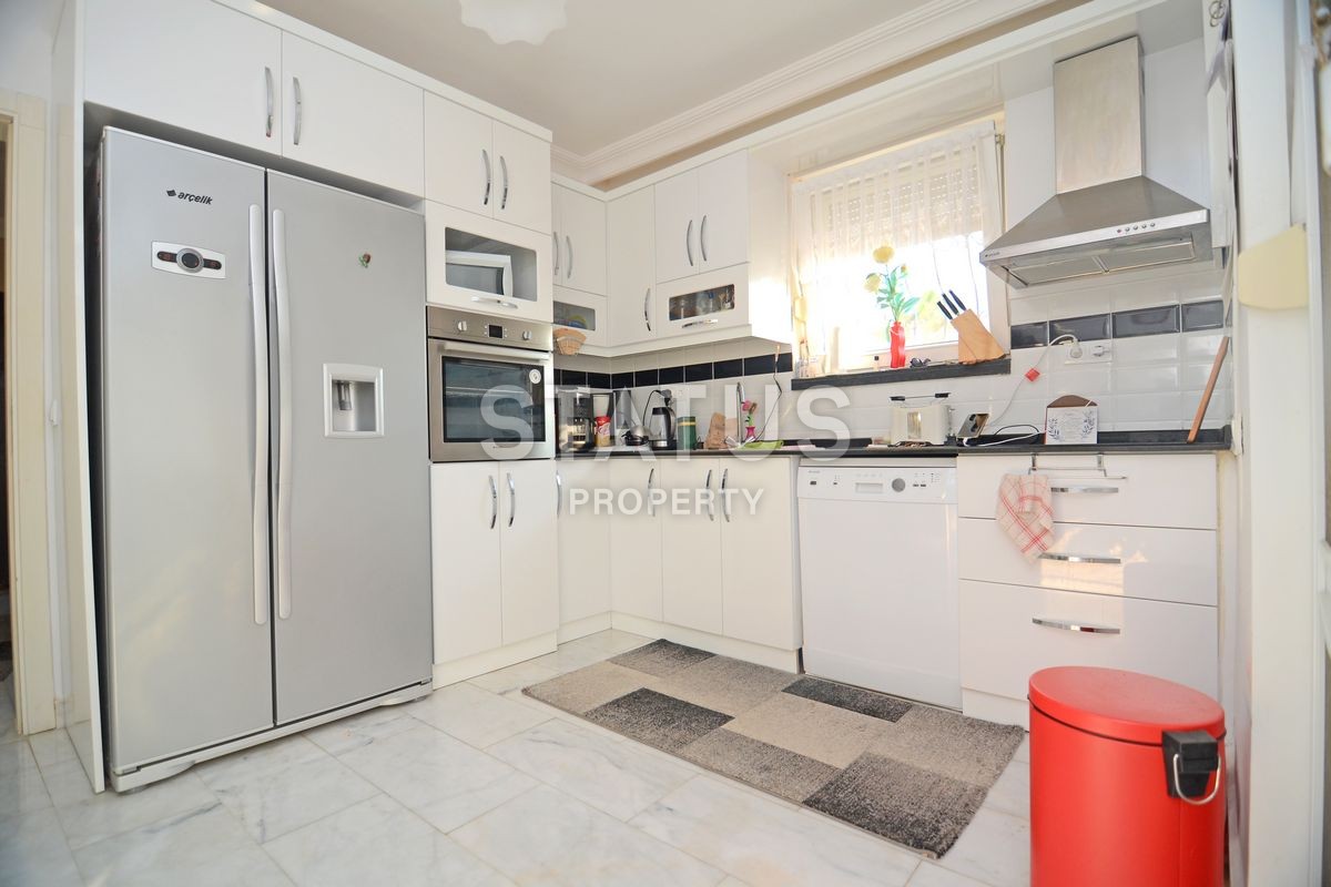 Stunning 3+1 villa with private pool and jacuzzi! Kargicak! 240 sq. m. фото 12