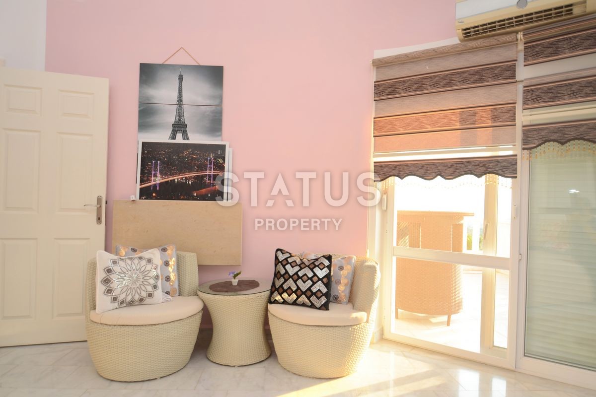 Stunning 3+1 villa with private pool and jacuzzi! Kargicak! 240 sq. m. фото 24