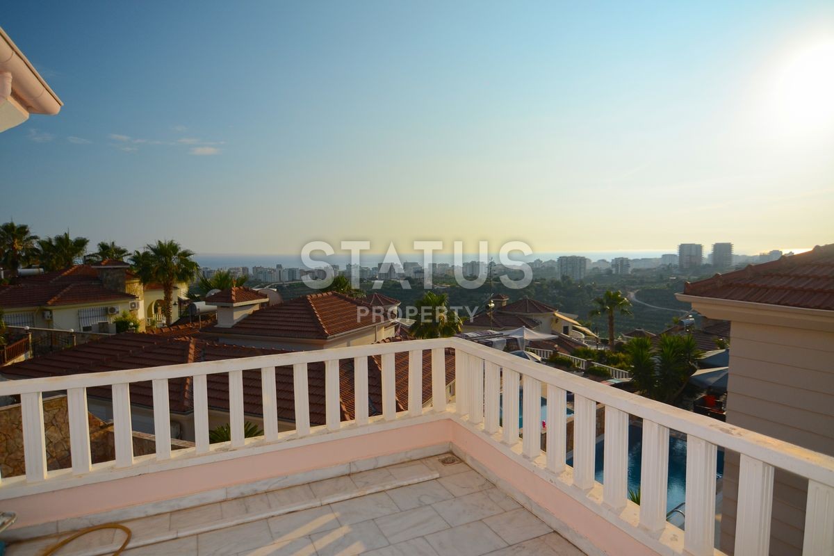 Stunning 3+1 villa with private pool and jacuzzi! Kargicak! 240 sq. m. фото 25