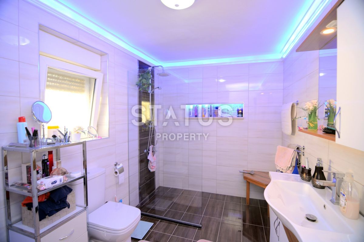 Stunning 3+1 villa with private pool and jacuzzi! Kargicak! 240 sq. m. фото 26