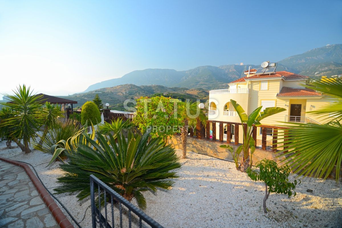 Stunning 3+1 villa with private pool and jacuzzi! Kargicak! 240 sq. m. фото 30