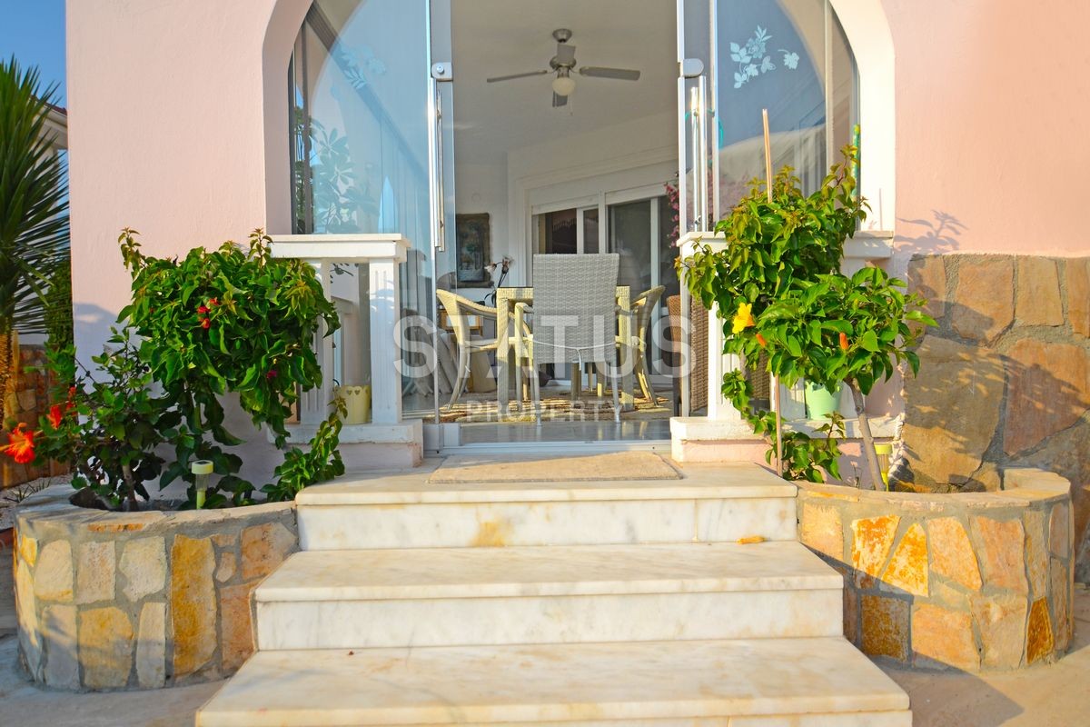 Stunning 3+1 villa with private pool and jacuzzi! Kargicak! 240 sq. m. фото 32