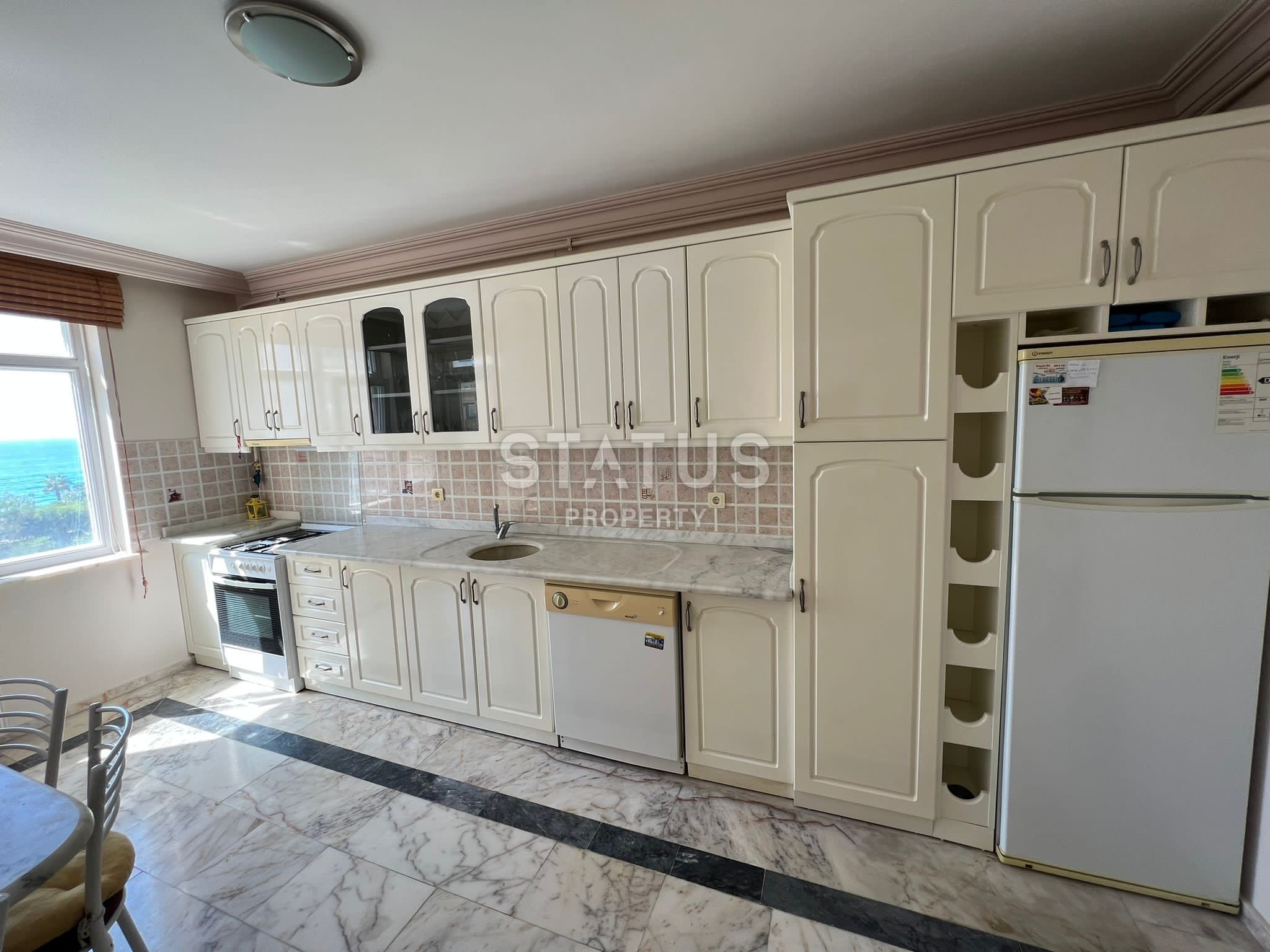 Апартаменты 2+1 с видом на море на первой линии в Махмутларе, 125м2 фото 20