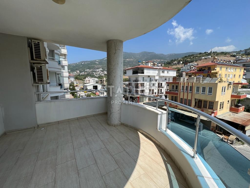 Spacious apartment near the sea in CİKCİLLİ фото 15