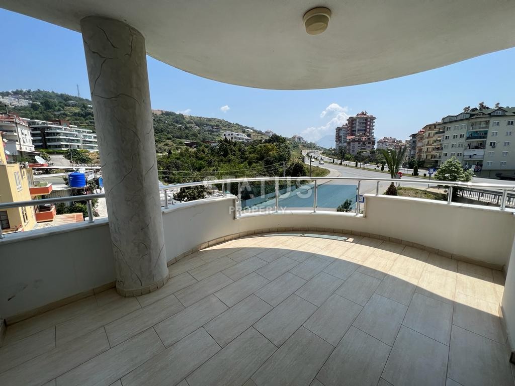 Spacious apartment near the sea in CİKCİLLİ фото 16