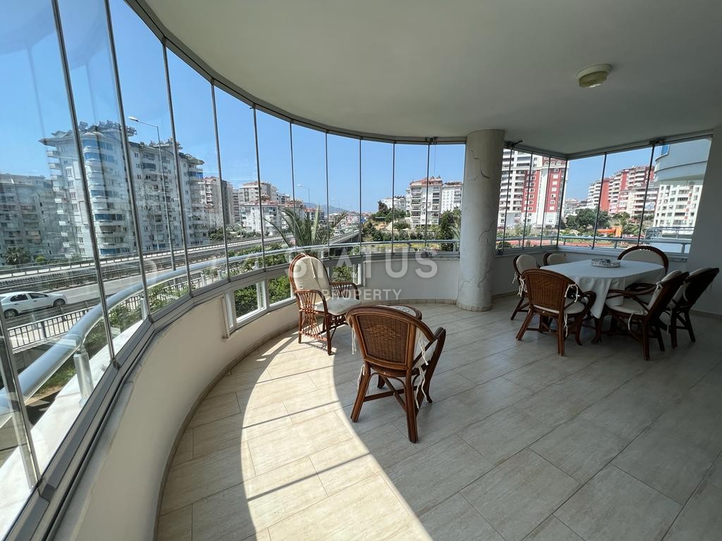 Spacious apartment near the sea in CİKCİLLİ фото 32