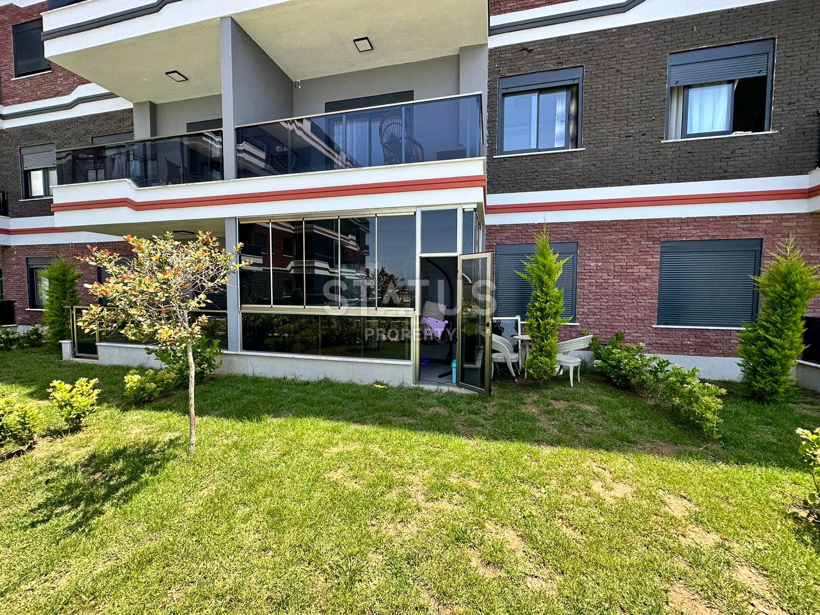 Cozy furnished 1+1 apartment with private garden in a new complex in Kargicak, 50m2 фото 14