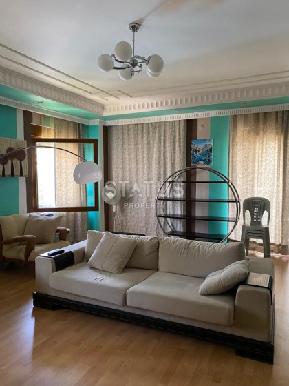 Большая квартира 4+1 в районе пляжа Клеопатры, 180м2 фото 1