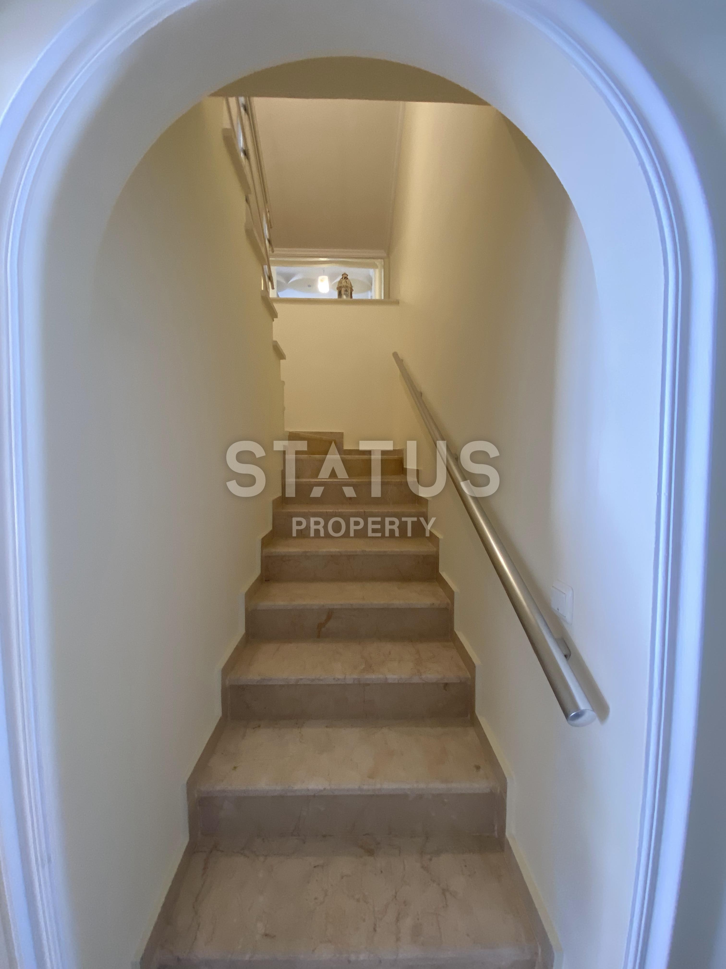 Дуплекс 3+2 подходящий под ВНЖ вблизи пляжа Клеопатре, 230м2. фото 11