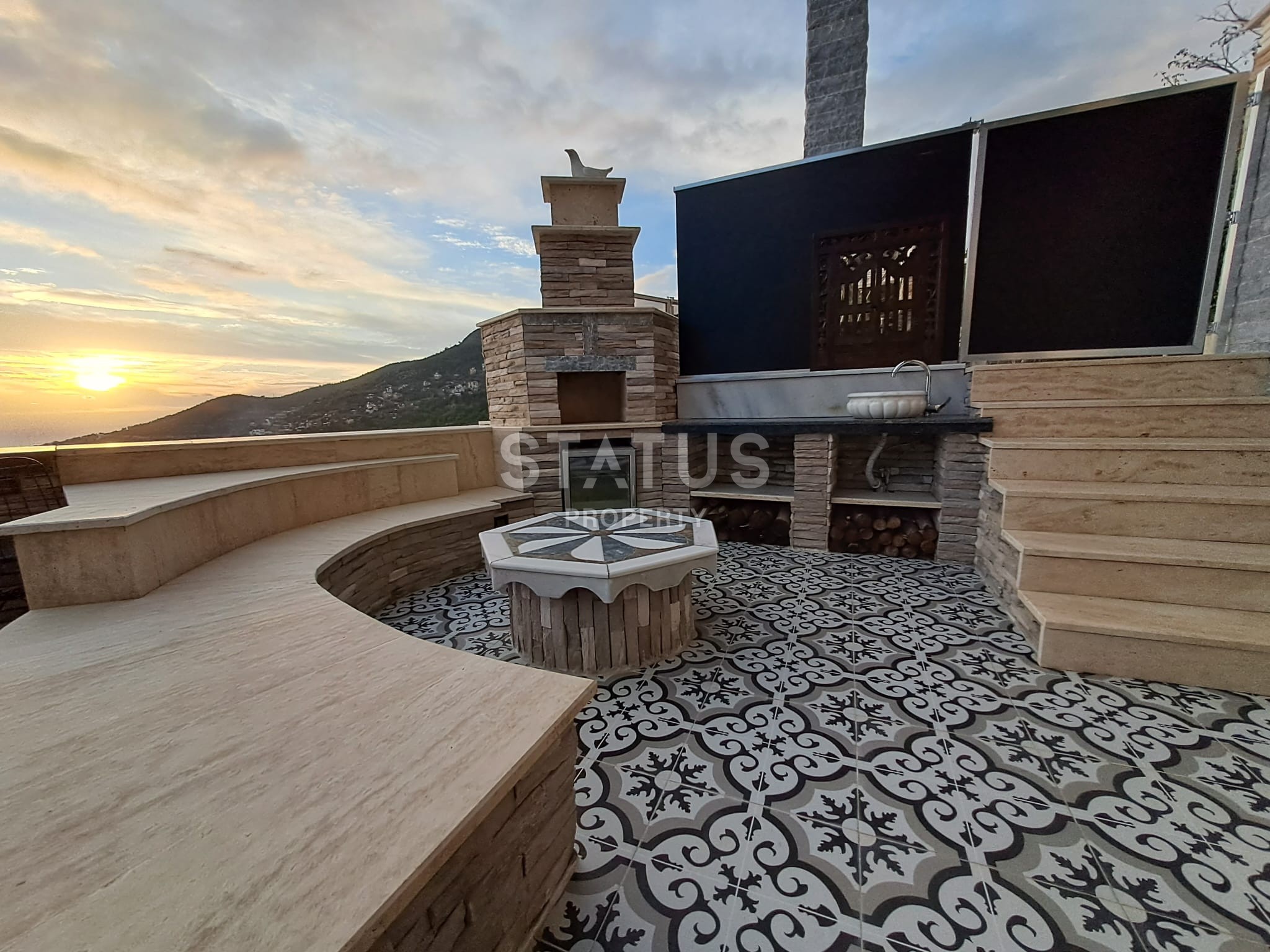 Роскошная трехэтажная вилла в районе Бекташ, 300 м2 фото 3