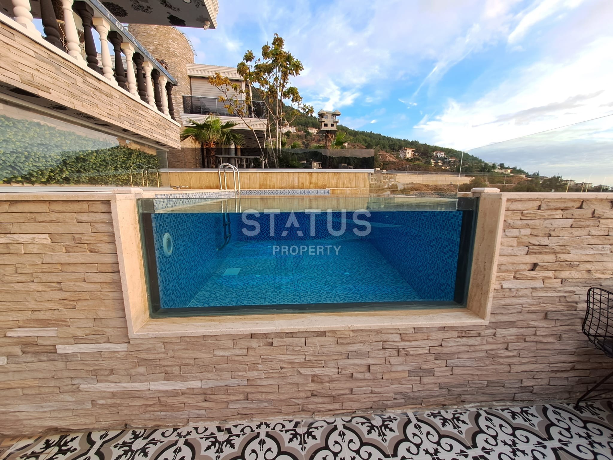 Роскошная трехэтажная вилла в районе Бекташ, 300 м2 фото 4