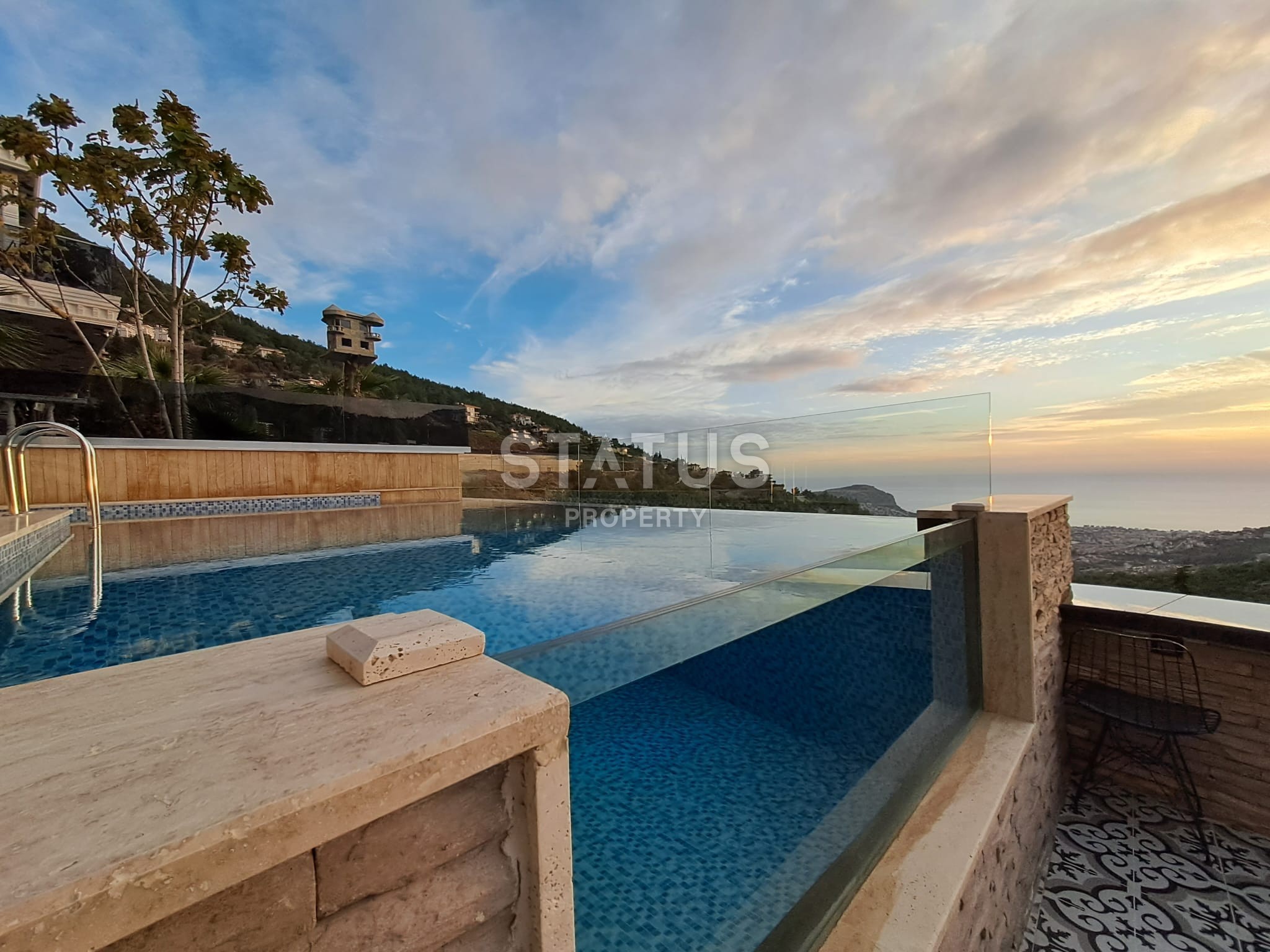 Роскошная трехэтажная вилла в районе Бекташ, 300 м2 фото 5