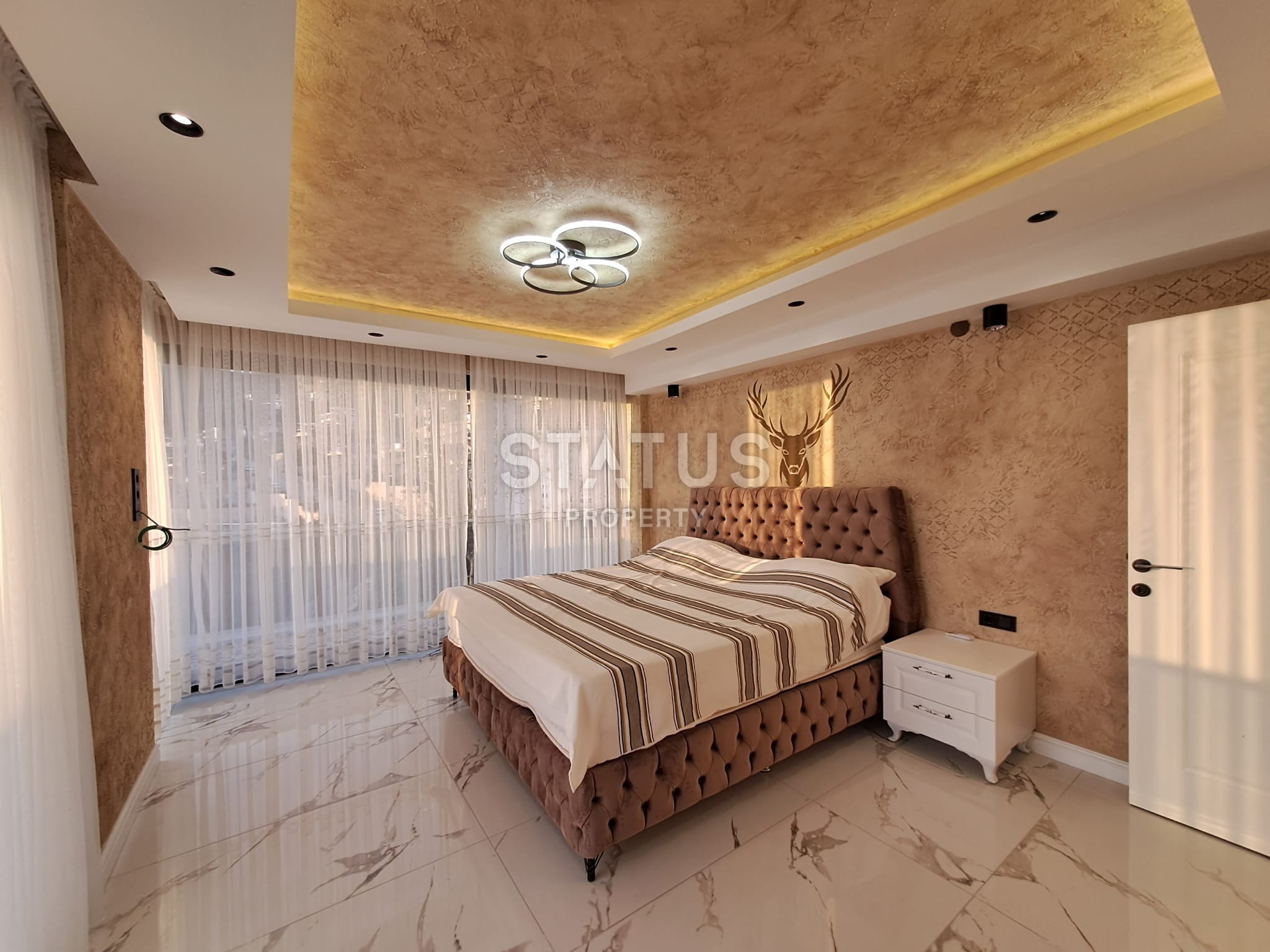 Роскошная трехэтажная вилла в районе Бекташ, 300 м2 фото 8