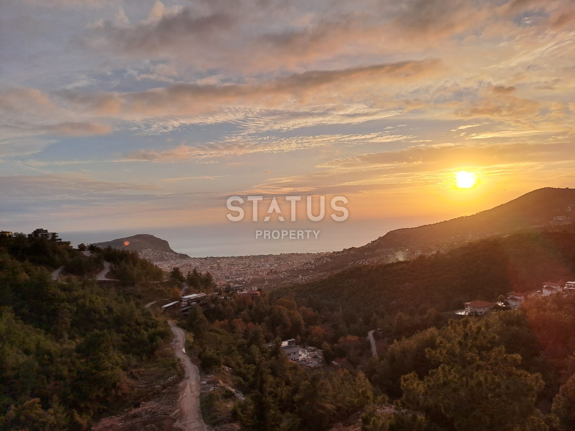 Роскошная трехэтажная вилла в районе Бекташ, 300 м2 фото 13